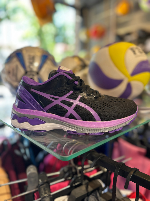 کفش زنانه asics kayano مشکی بنفش کد ۱۰۴۵