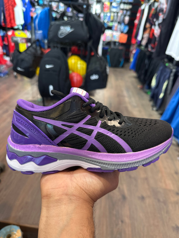 کفش زنانه asics kayano مشکی بنفش کد ۱۰۴۵