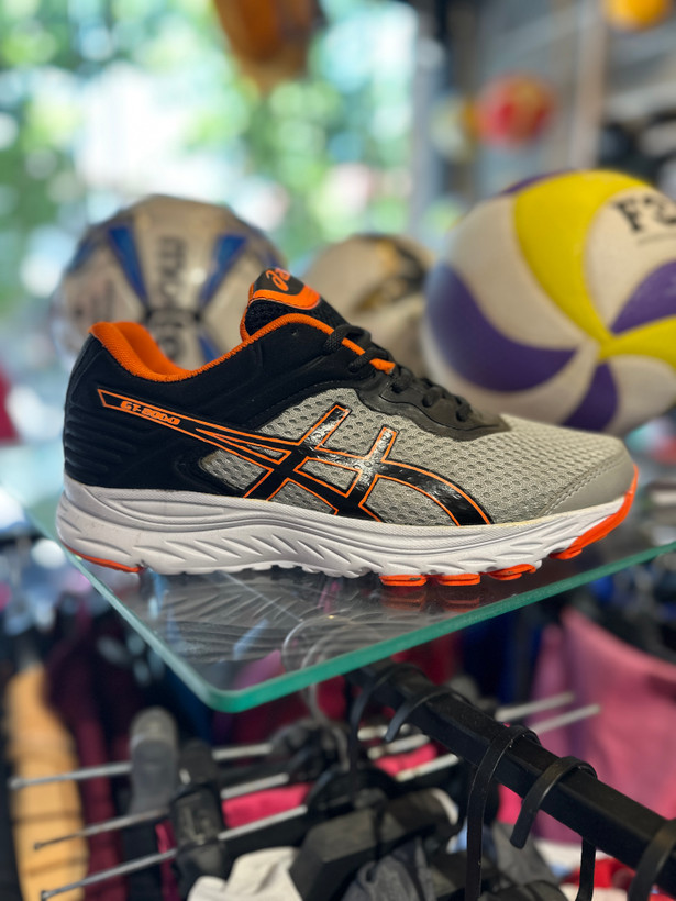 کفش مردانه asics رنگ بندی رویه تنفسی سبک کد ۱۰۵۱